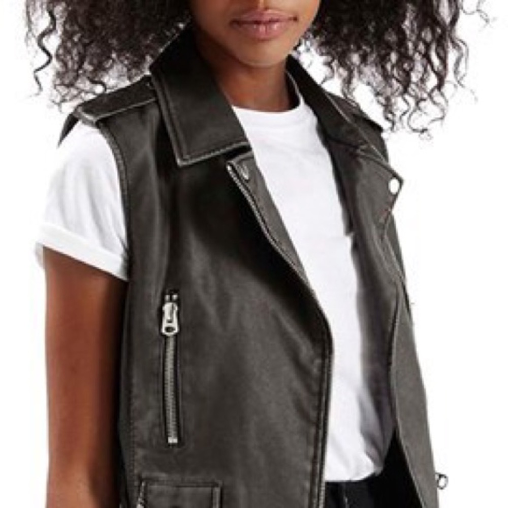 TOP SHOP FAUX VEST